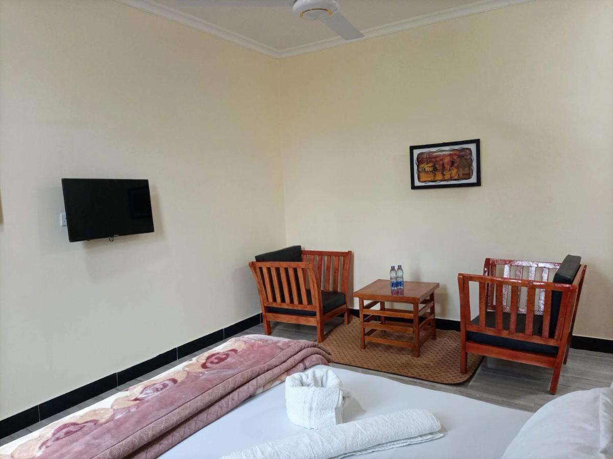 Chibuba Airport Accommodation Νταρ ες Σαλάμ Εξωτερικό φωτογραφία