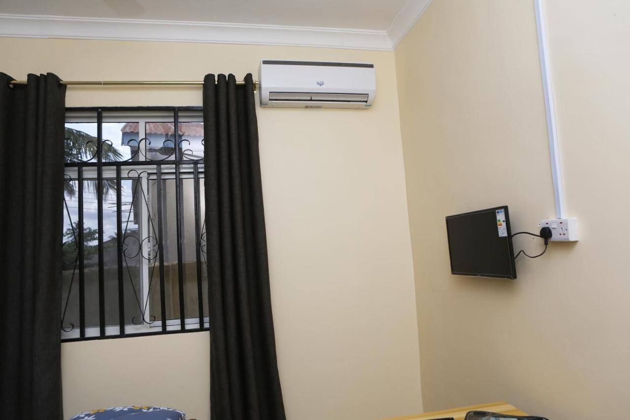 Chibuba Airport Accommodation Νταρ ες Σαλάμ Εξωτερικό φωτογραφία